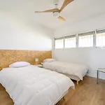 Bright Apt With Balcony And Sea View