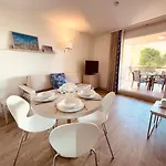 Appartement Au Port D Antibes