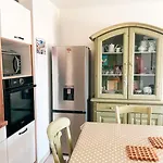 Appartement Vue Mer A 200M Des Plages De Juans Les Pins