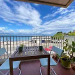 06At2 - Cosy Seaside T2 Ideally Located