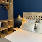 Lumineux 2 pièces Vieil Antibes