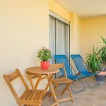 Spacious Apartment At A 5 Min Walk From The Beach