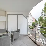 Le Printemps, Centre Juan Les Pins , 100M Des Plages, 70M De La Gare De Juan Les Pins