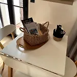 Marlene Coeur Vieil Antibes, Quartier Sympa, Renove Et Convivial , Clim, Balcon