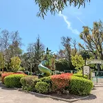 Les 15 Pins & La Mer -Your Green Getaway Near Sea & Beach