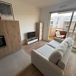 Fully Renovated Studio, Steps From Beach With A Sunny Terrace And Free Wifi