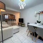 4 Pieces Entre Antibes Et Juan Les Pins