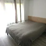 One-Bedroom Apartment Near The Beach And The Old Town