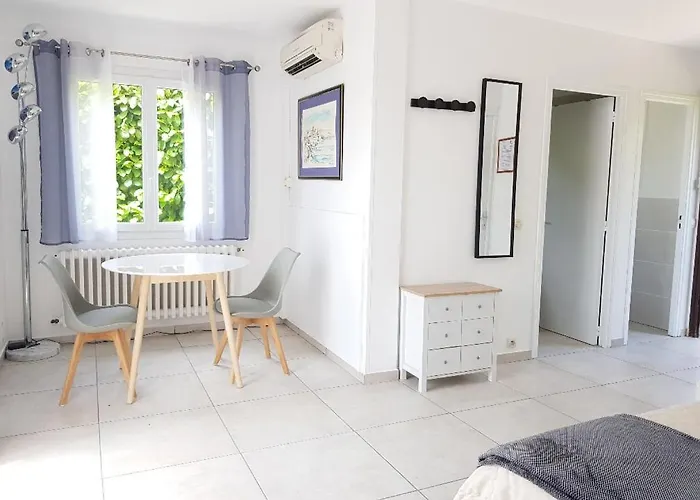 Studio Au Calme, Proche Commerces Et Plages