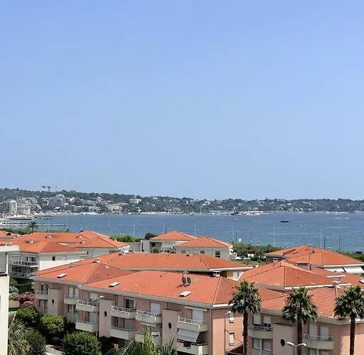 Appartement Vue Mer A 200M Des Plages De Juans Les Pins