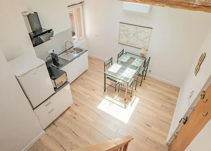 Antibes Old Town Duplex 3 People