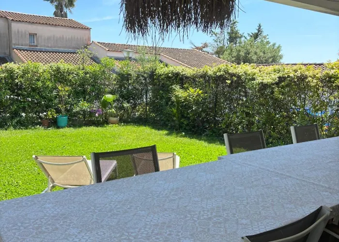 Maison Antibes Avec Jardin Privatif, 4 Chambres, Calme Dans Residence Avec Piscine