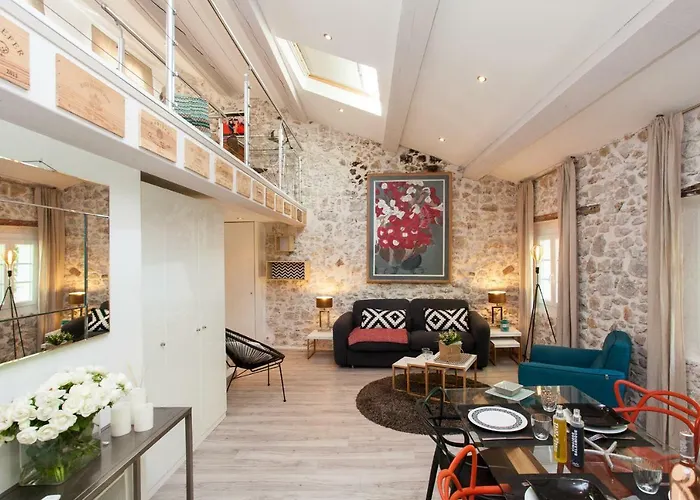 Superbe Appartement Loft Vieil Antibes