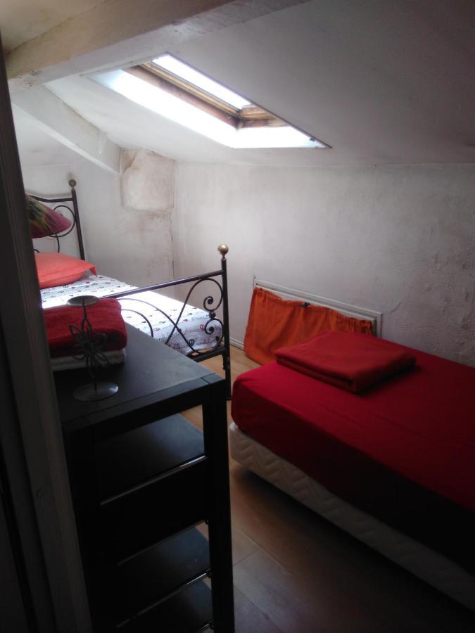 Crew Lighthouse Albergue Antibes