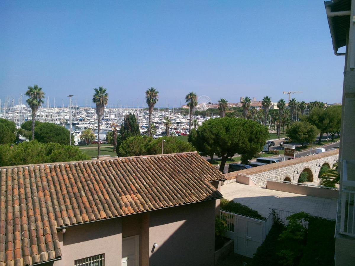 Terrasse Magnifique Vue Et Yachts