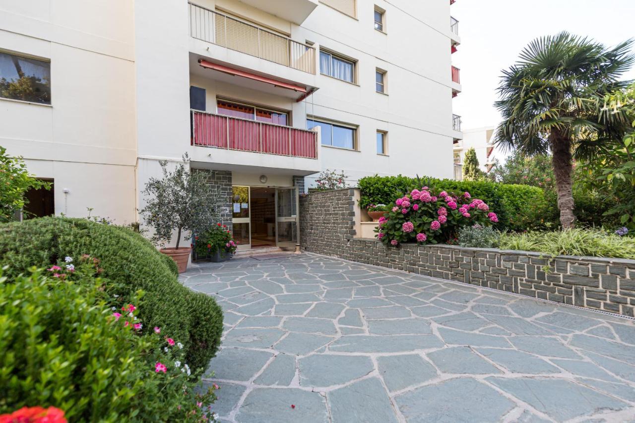 Apartment Sea View Large 2 Bdrs Swimming Pool & Parking