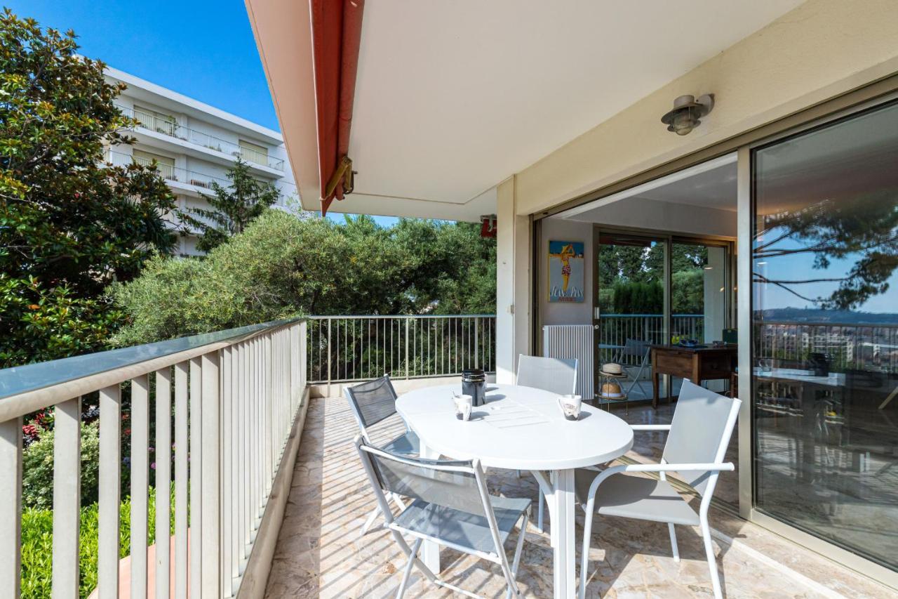 Apartment Sea View Large 2 Bdrs Swimming Pool & Parking Antibes