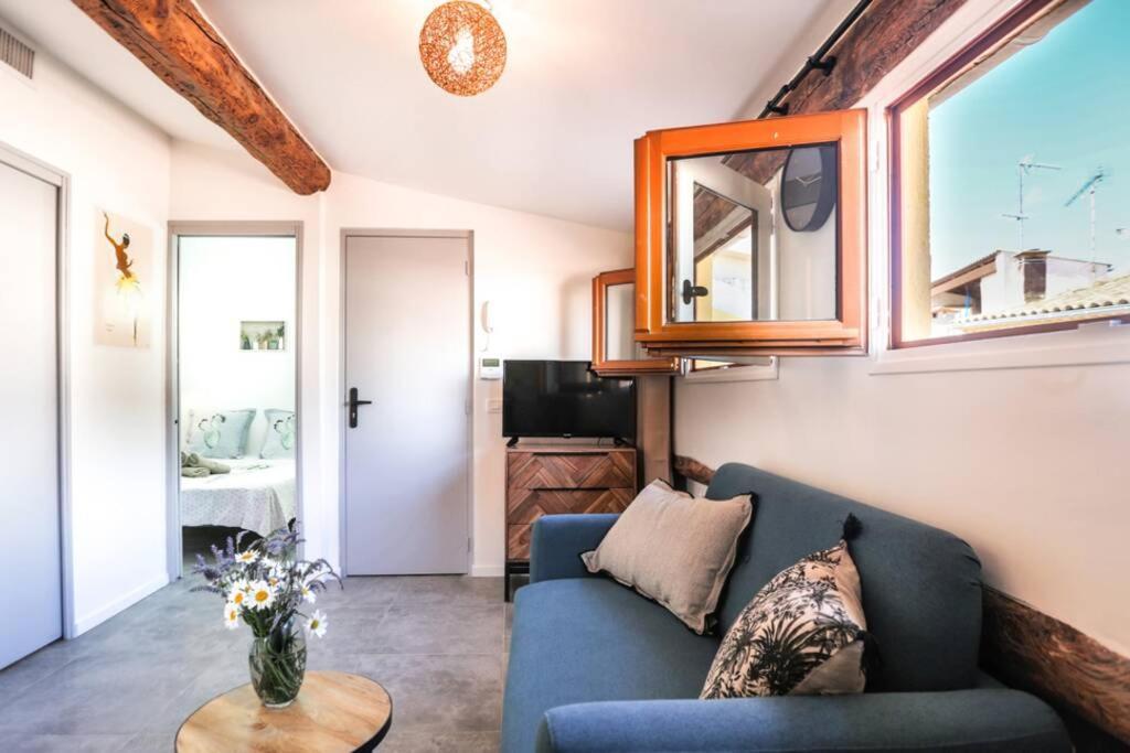 Charming Iii Apartment *