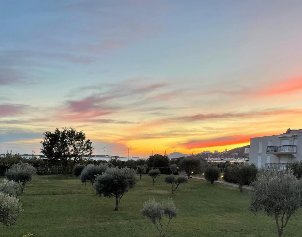 Feels Like Juan Flore - Air-conditioned Furnished With Terrace & Parking Appartement Antibes