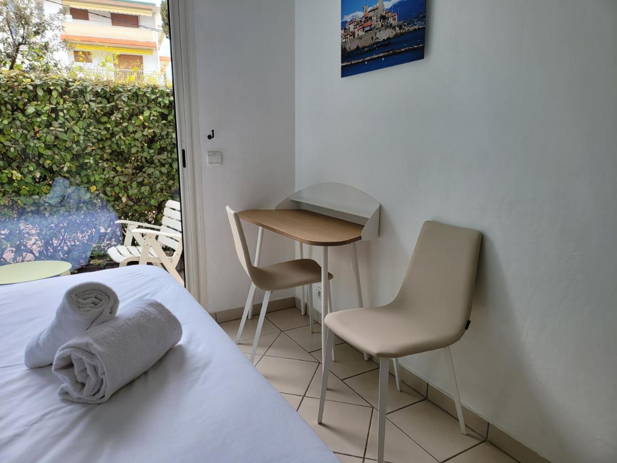 L'emeraude T2 Terrasse Jardinet Apartamento Antibes