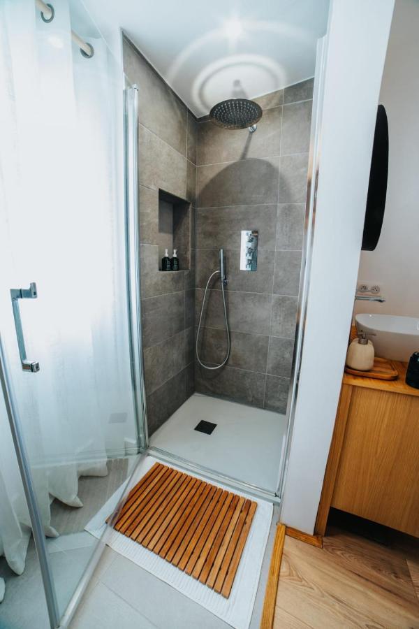Perfect Family-oriented And Renovated Townhouse In The Old