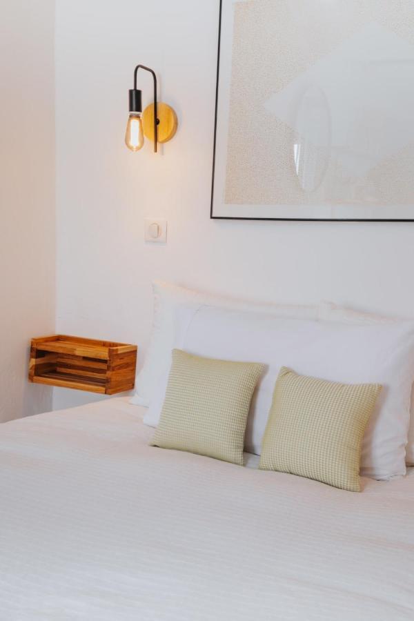Perfect Family-oriented And Renovated Townhouse In The Old Apartment Antibes