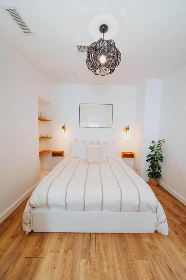 Perfect Family-oriented And Renovated Townhouse In The Old Apartment Antibes