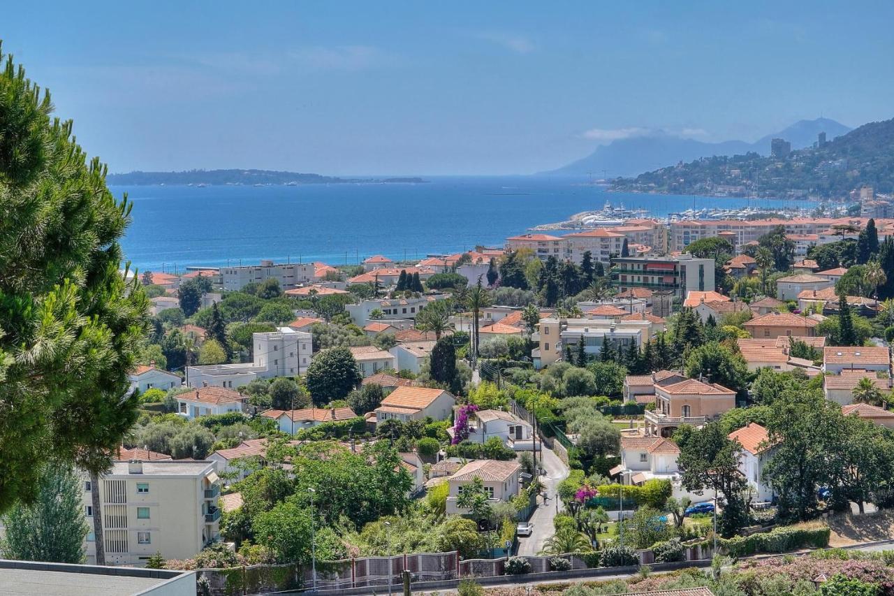 Appartement Attique Antibois - Dernier étage - Vue - Parking - Lumineux Antibes