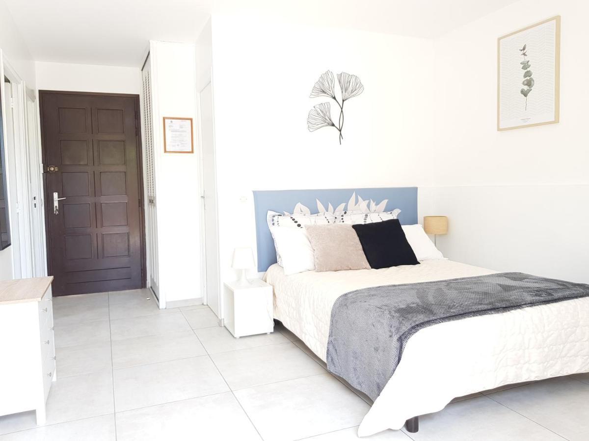 Au Calme, Proche Commerces Et Plages Apartamento Antibes