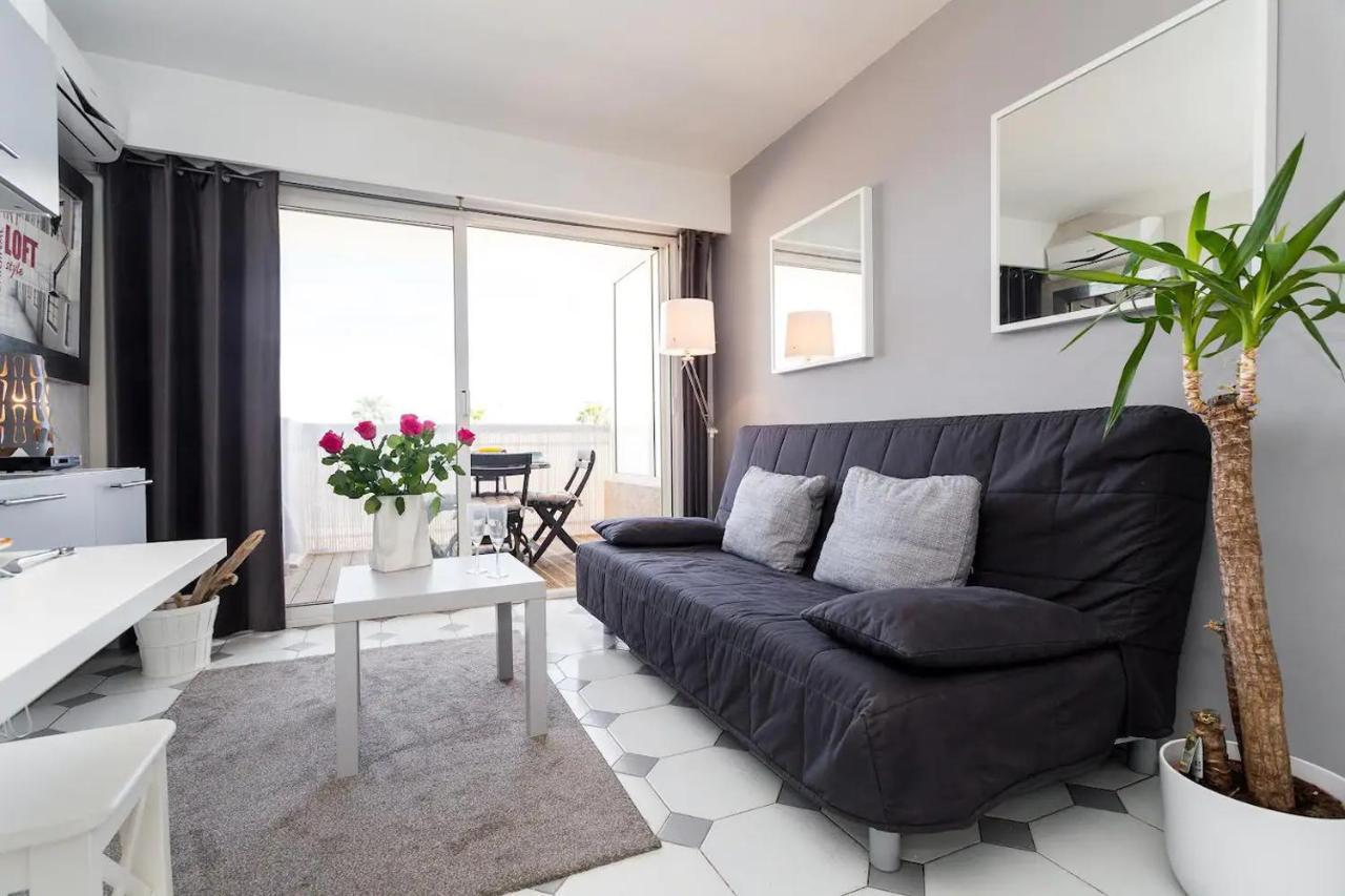Modern W/balcony/port Views/nr Old Town