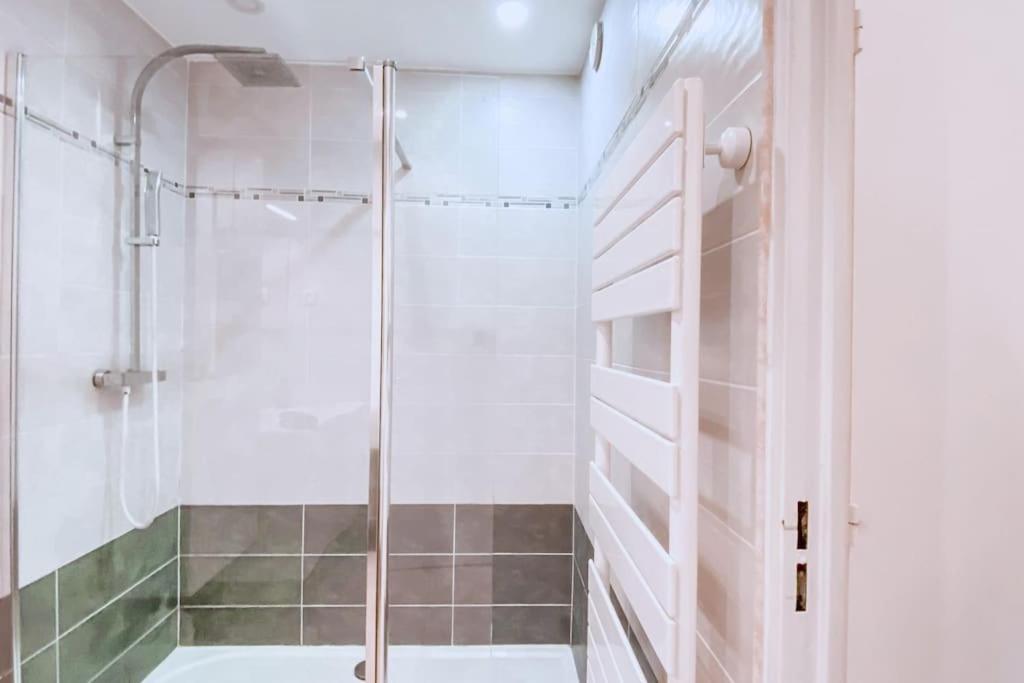 Rabiac - Charming 1 Bedroom With Private Garden Apartment Antibes