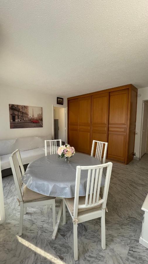Juan Les Pins, T2 Cosy Et Confortable, Avec Parking En Sous-sol, Proche Plages Et Commerces Apartment Antibes