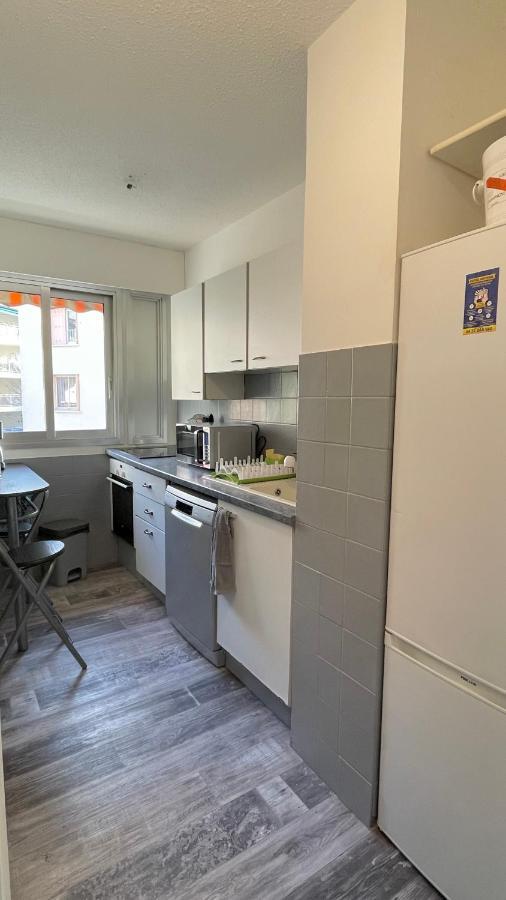 Juan Les Pins, T2 Cosy Et Confortable, Avec Parking En Sous-sol, Proche Plages Et Commerces