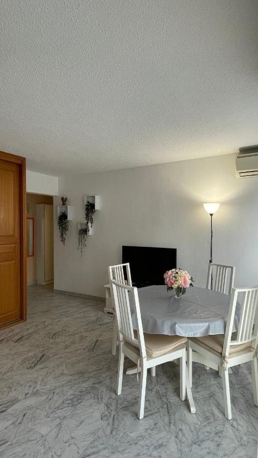 Juan Les Pins, T2 Cosy Et Confortable, Avec Parking En Sous-sol, Proche Plages Et Commerces *