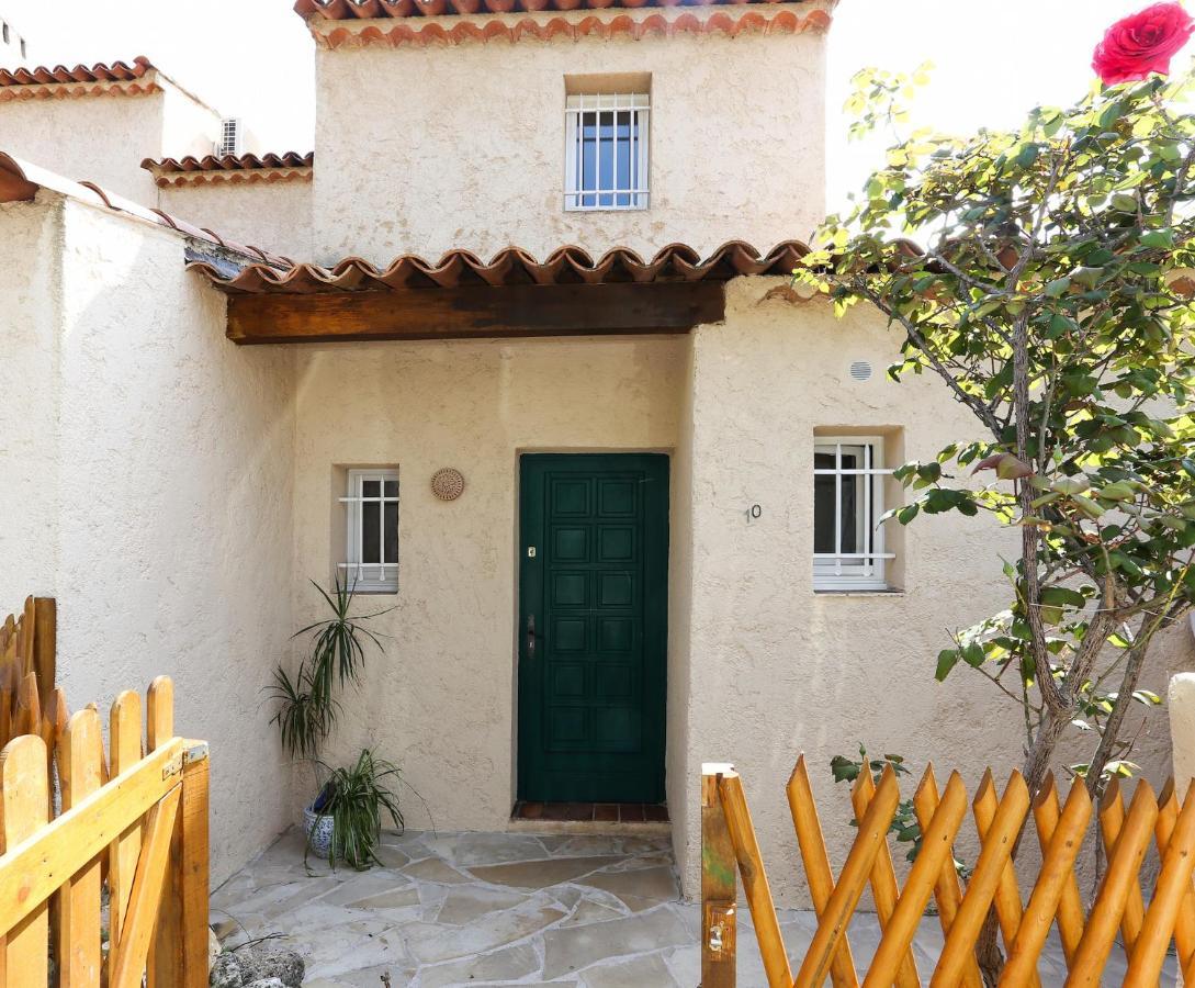 Suquette Charming Provencal House In With Terrace, Garden And Pool Access