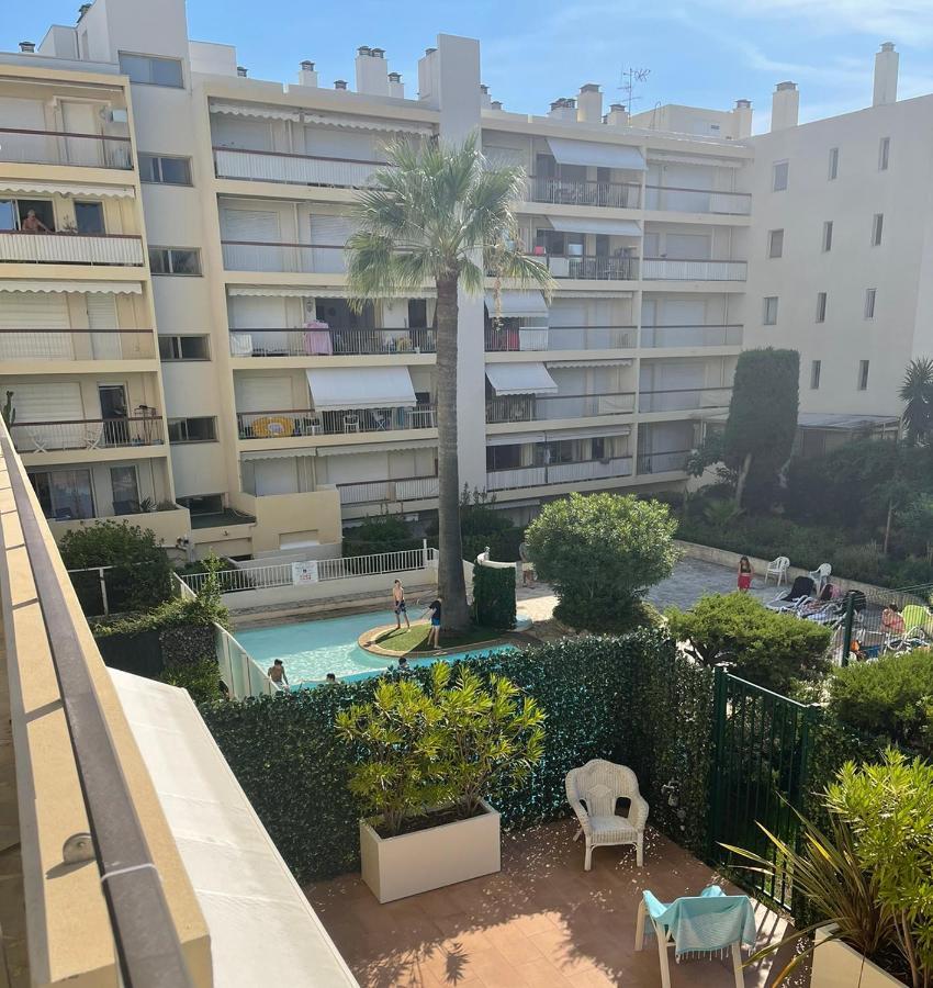 Cozy On The Antibes