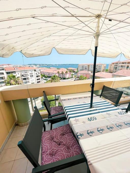 Vue A 200m Des Plages De Juans Les Pins