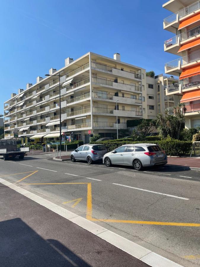 Cozy On The Antibes