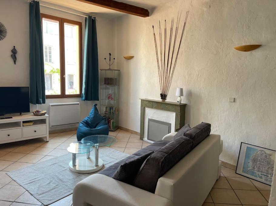 La Grenille Apartment *
