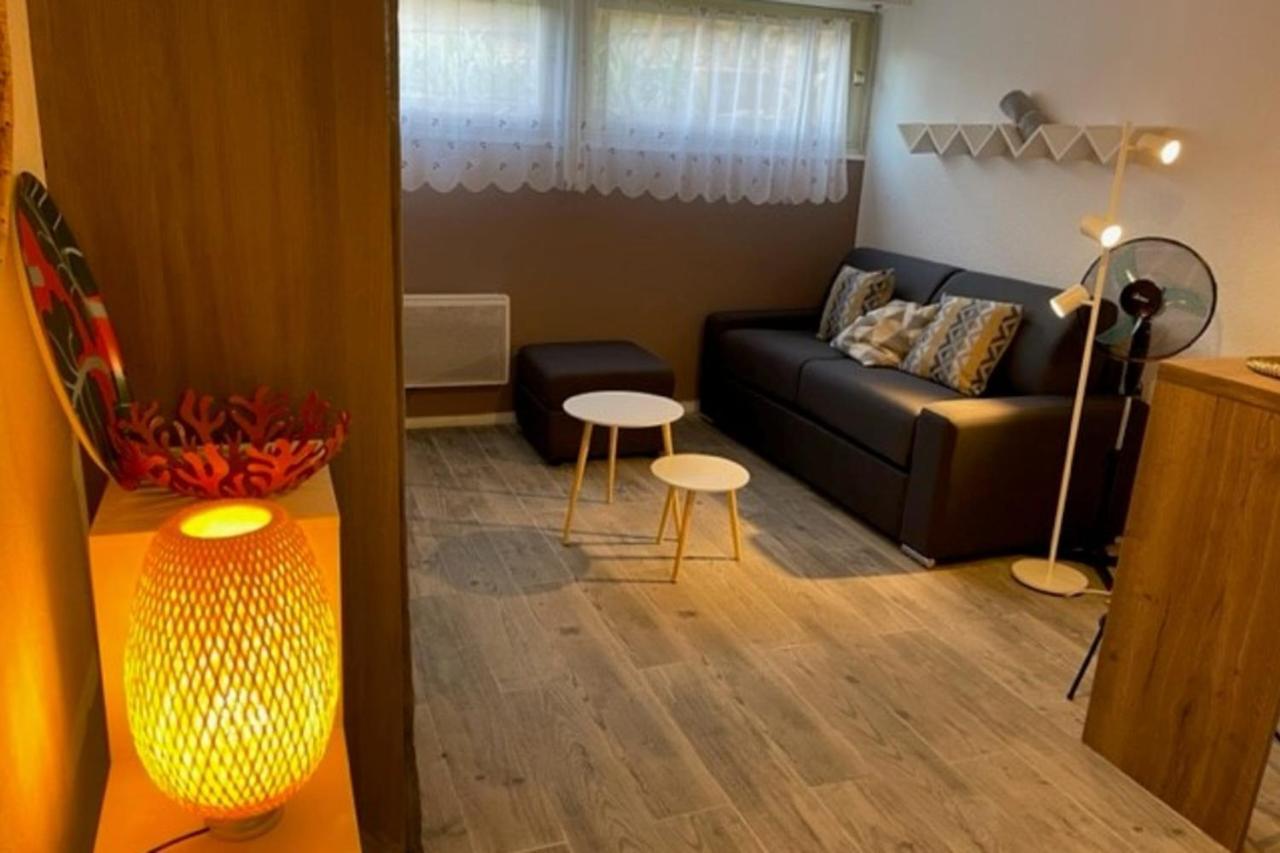 Nice 23m In A With Pool Apartamento
