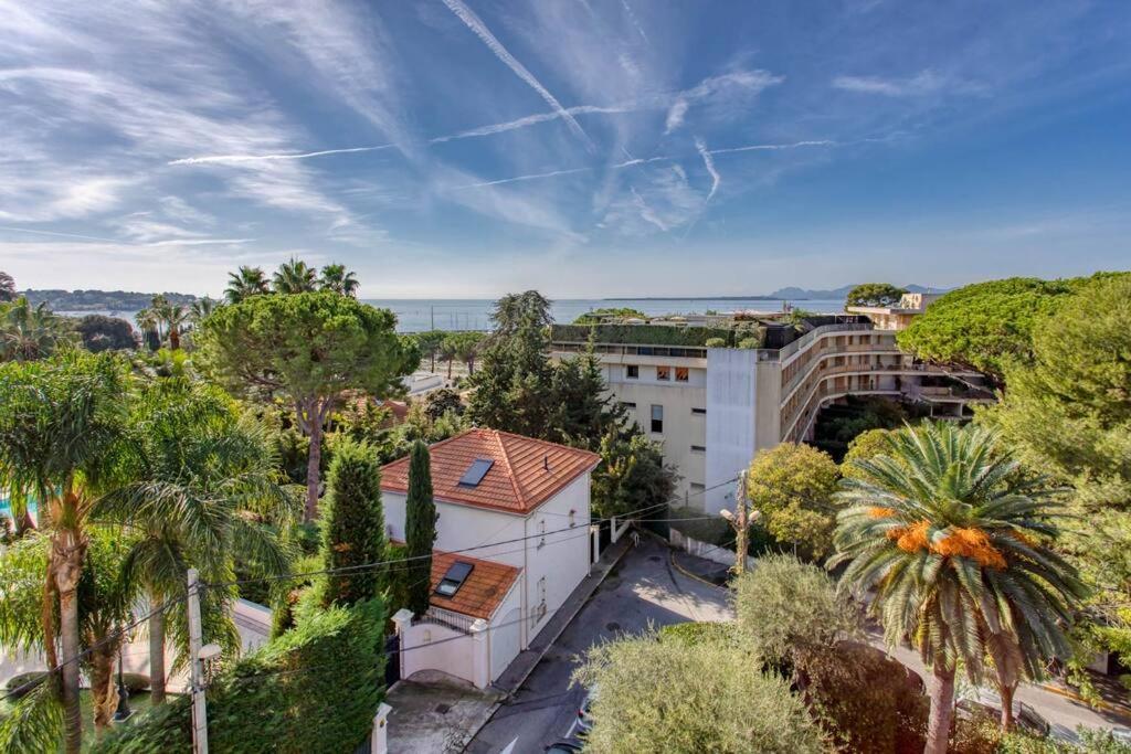 A6- 2 Bdr Incredible Sea View - Ac, Garage & Terrace Antibes