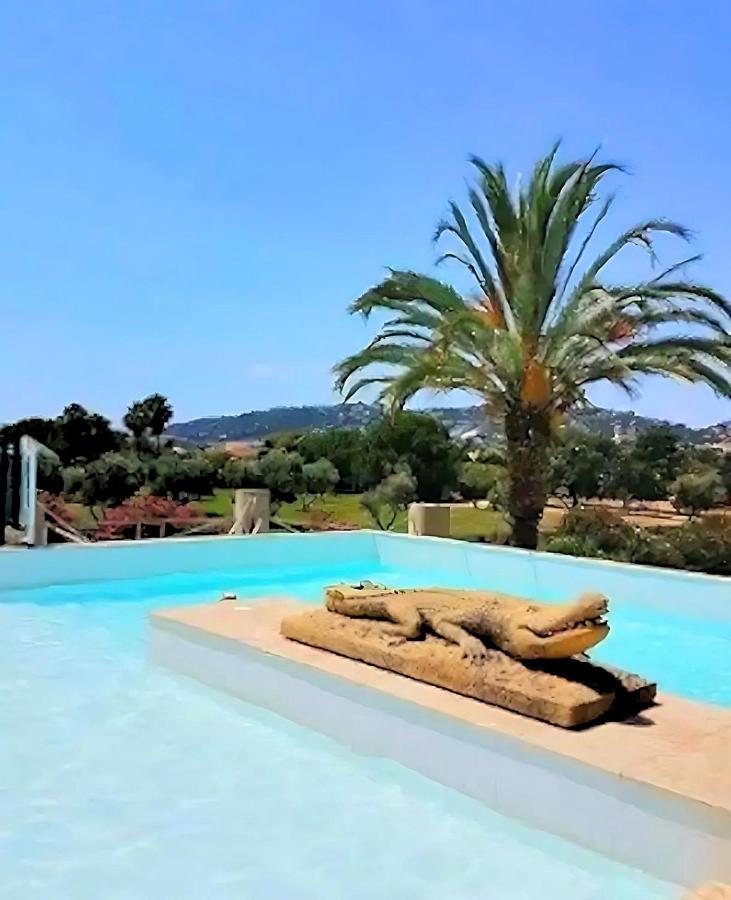 Appartement Grand Et Beau 2 Pièces Dans Résidence De Standing Antibes