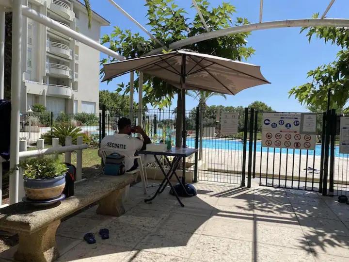 Grand Et Beau 2 Pièces Dans Résidence De Standing Appartement Antibes