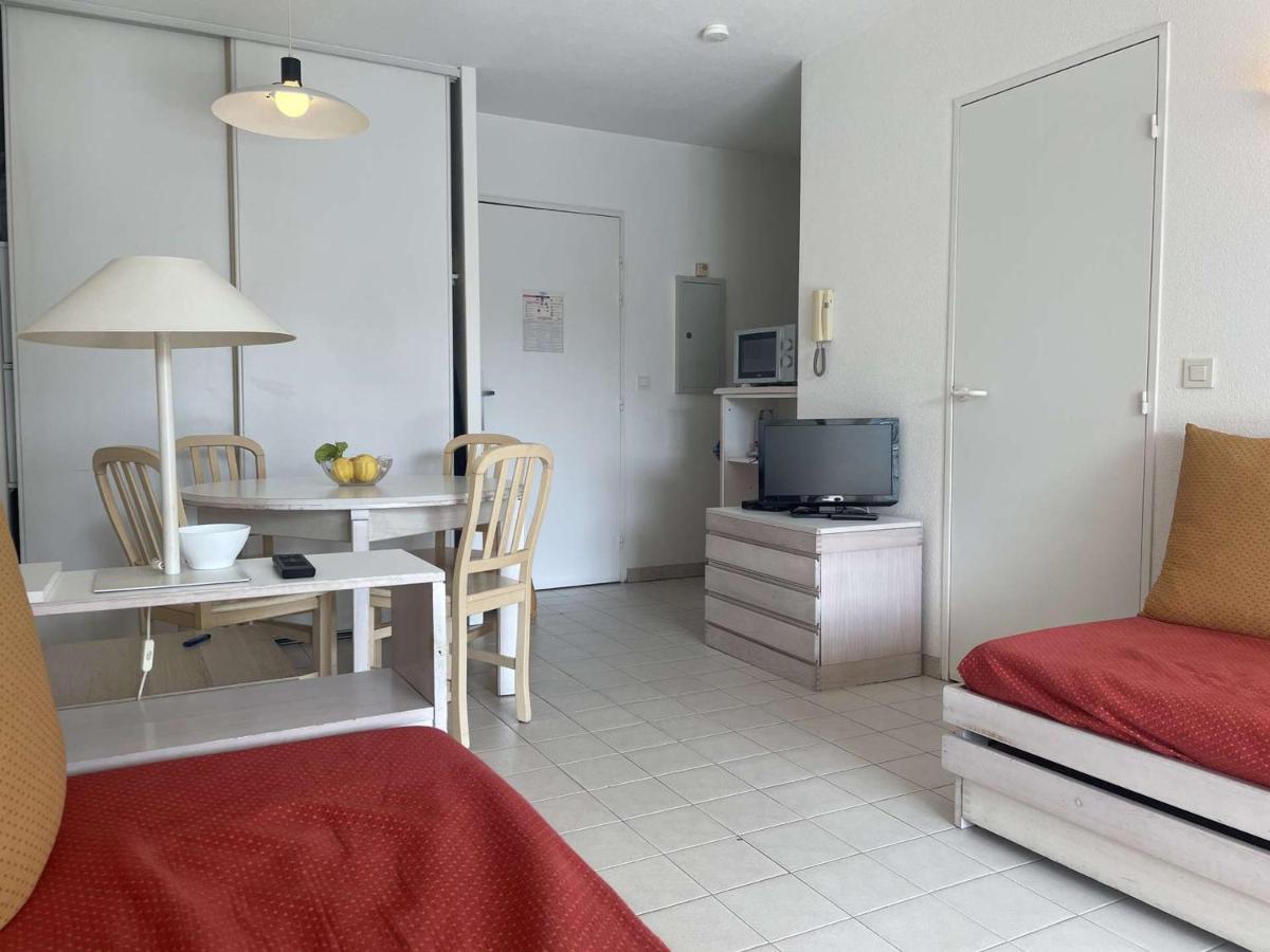 2 Pieces Avec Piscine - 4 Couchages, Juan Les Pins - Fr-1-252-190 Apartment Antibes