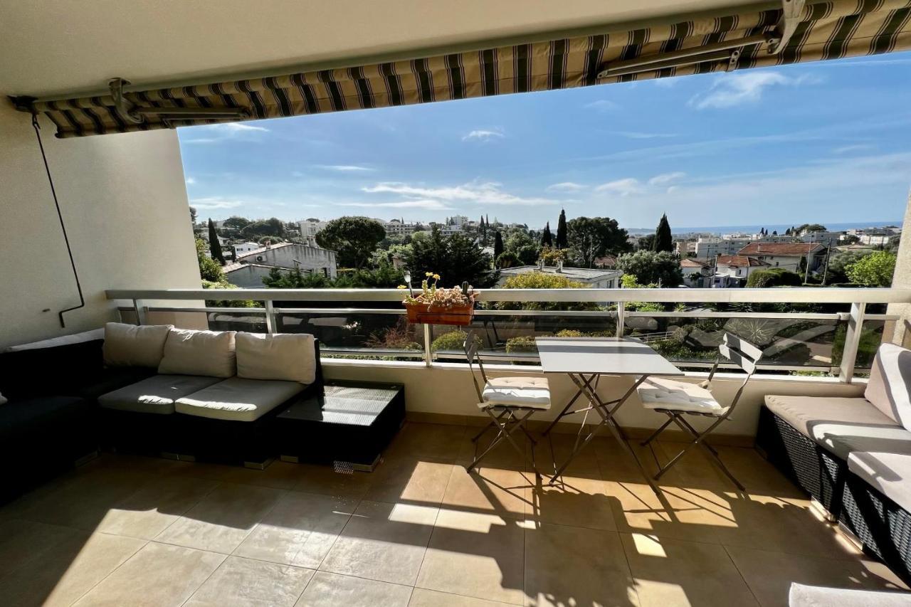 Maeva Sea View Swimming Pool Air Conditioning And Parking Hébergement de vacances Antibes