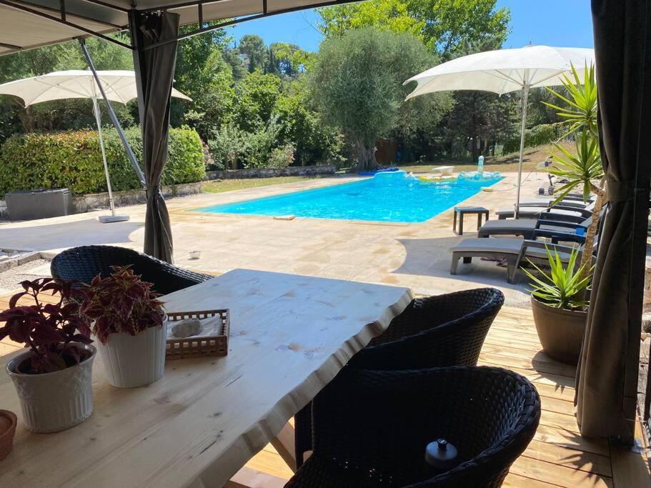 Villa Family With Pool And Ac In *