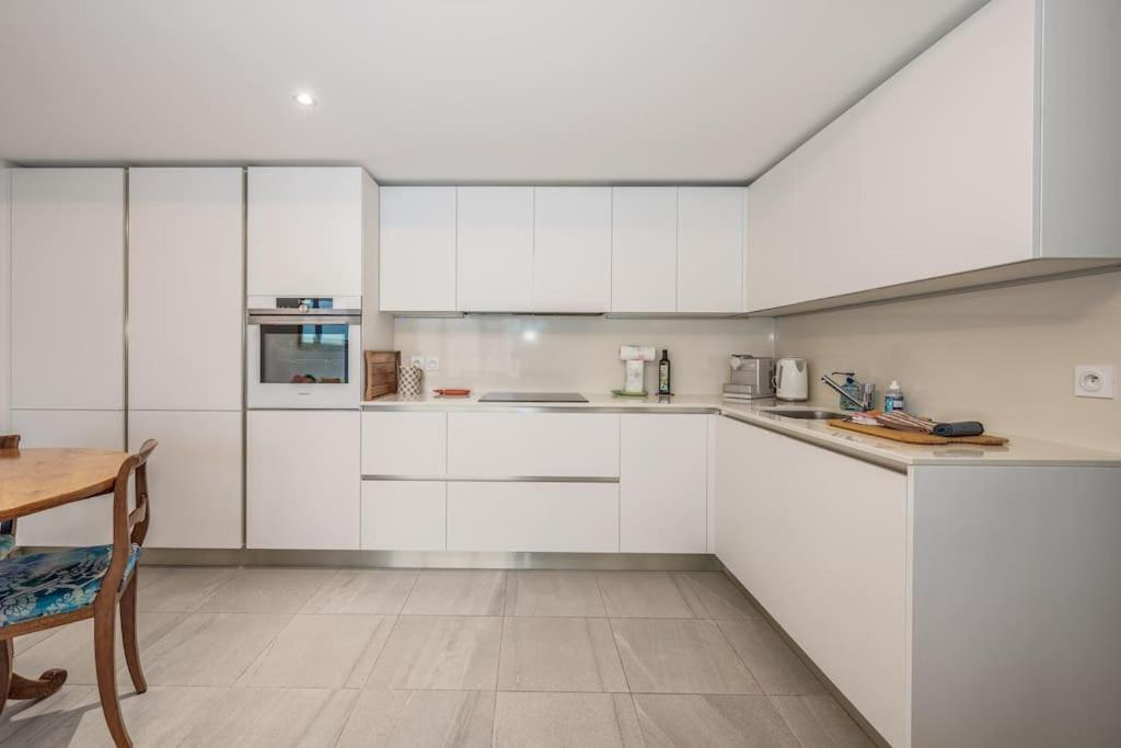 Apartment Juan Les Pins Two Bed Access *