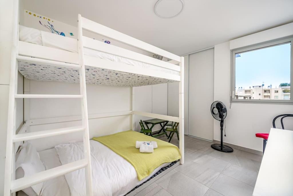 Apartment Juan Les Pins Two Bed Access Antibes