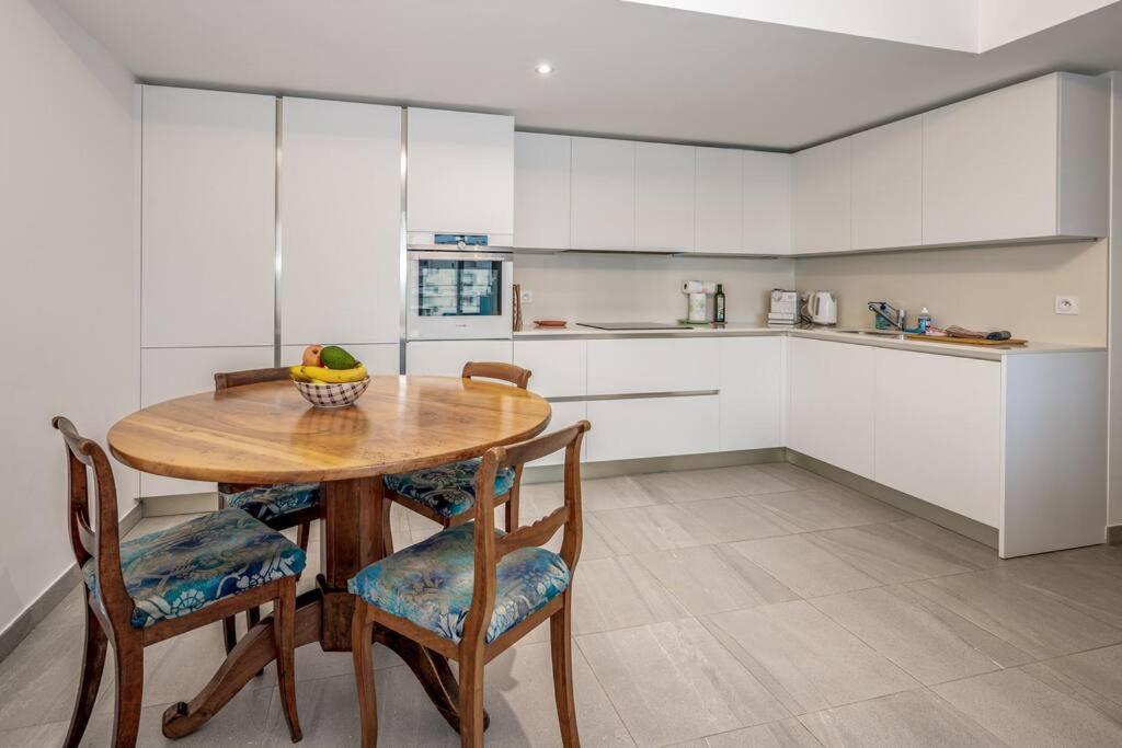 Juan Les Pins Two Bed Access * Antibes