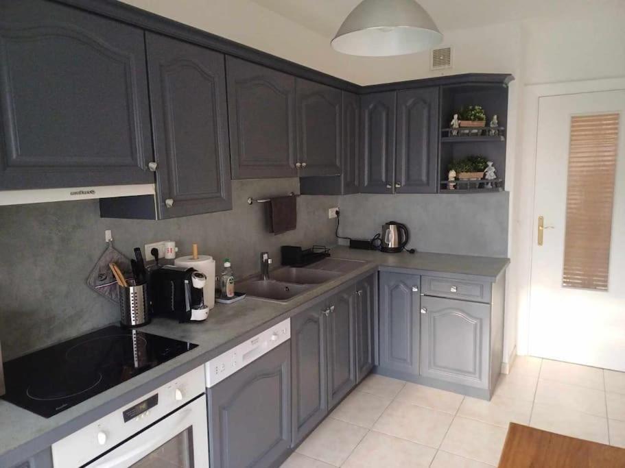 Apartment Le Diego Suarez, Apt 5 Prs, Clim, 100m Des Plages Antibes